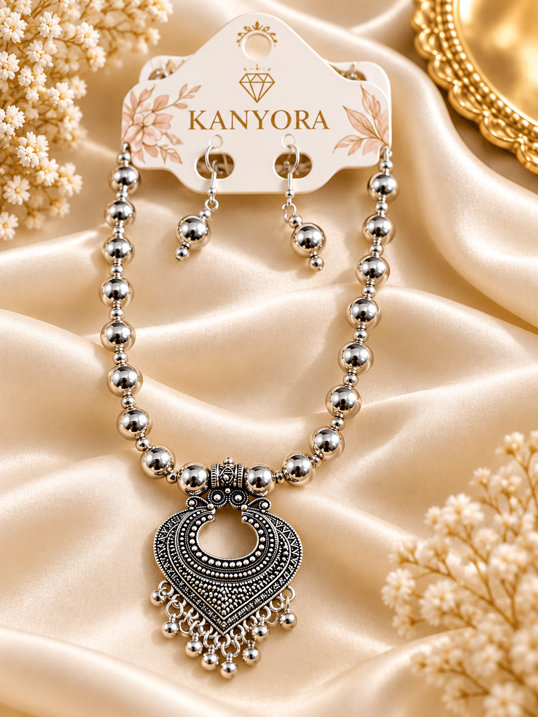 KANYORA Silver Oxidized Heart Pendant Garba Necklace Set