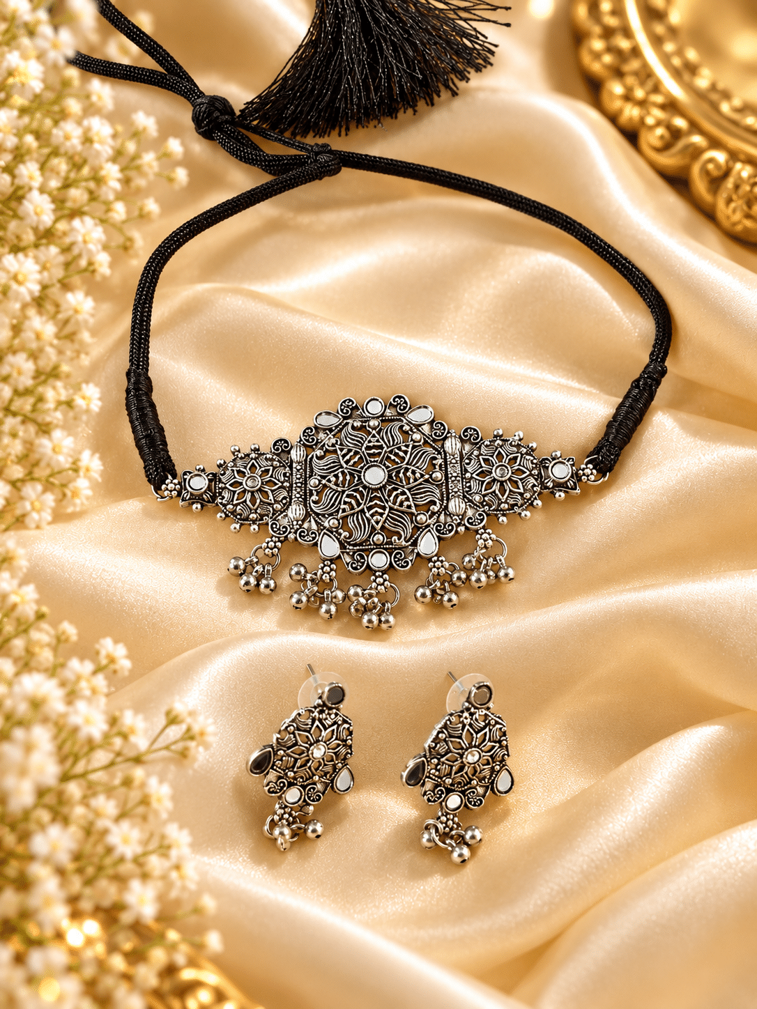 KANYORA Oxidized Silver Tribal Choker Necklace Set